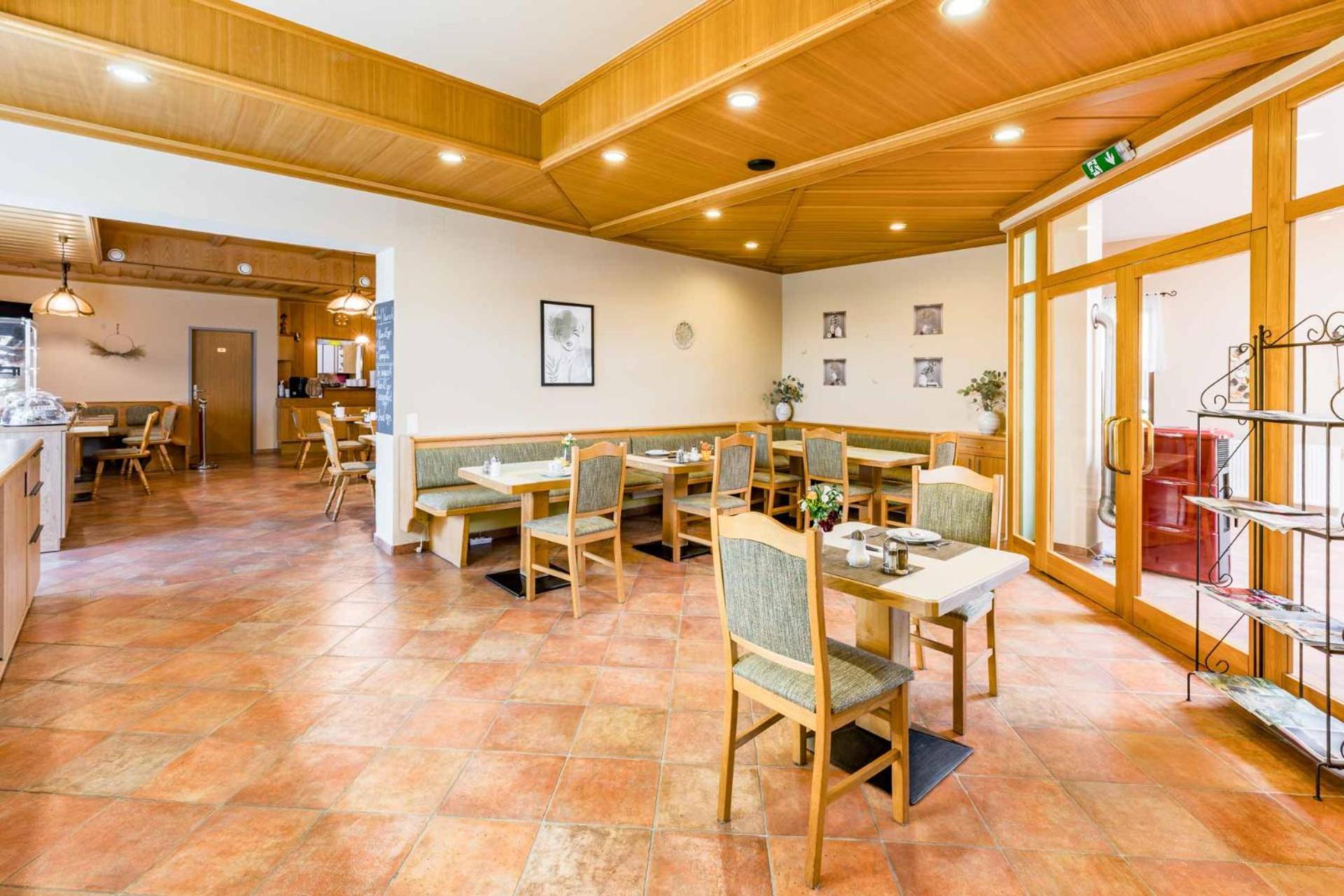 Hotel Garni Steinfeld Wiener Neustadt Eksteriør billede