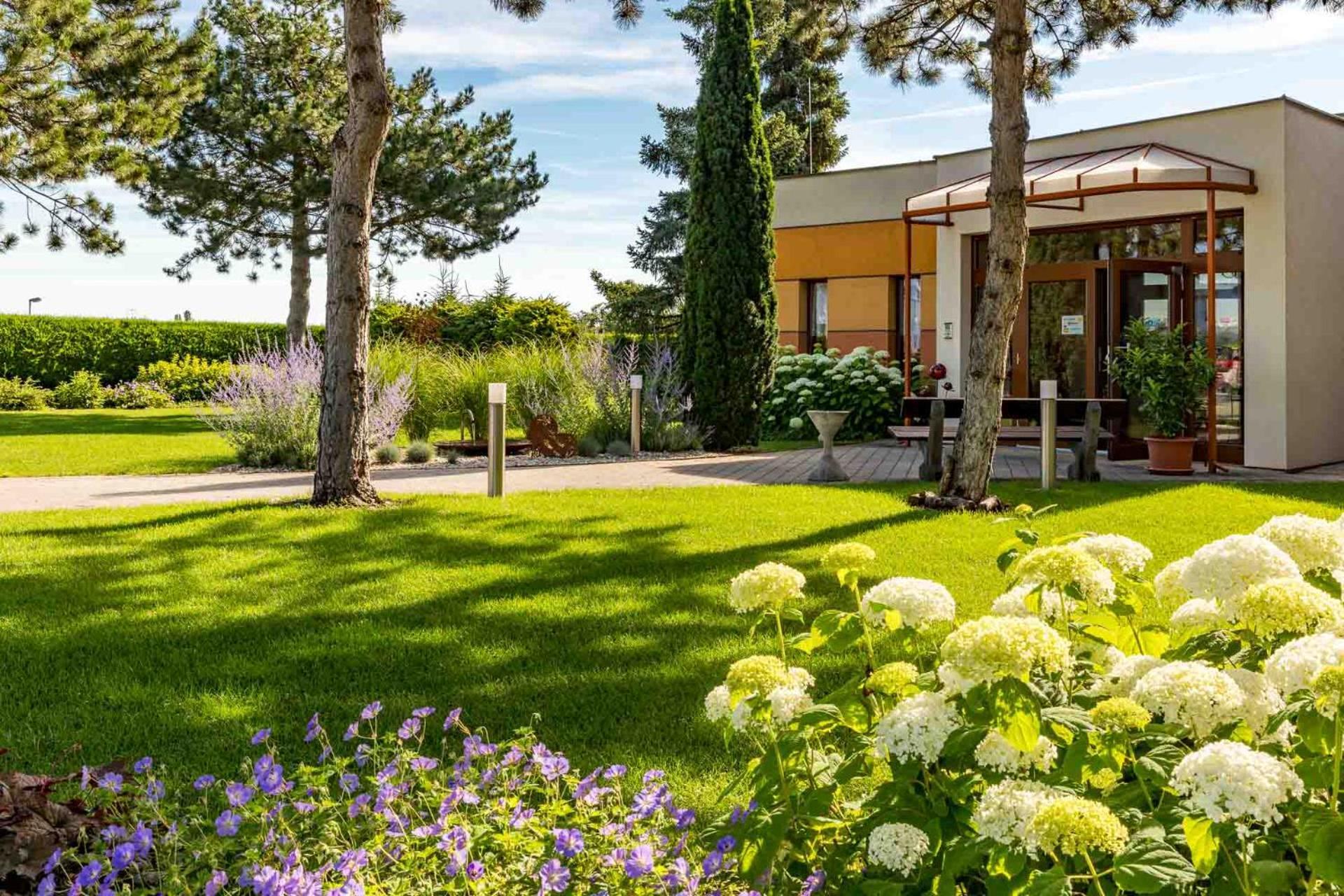 Hotel Garni Steinfeld Wiener Neustadt Eksteriør billede